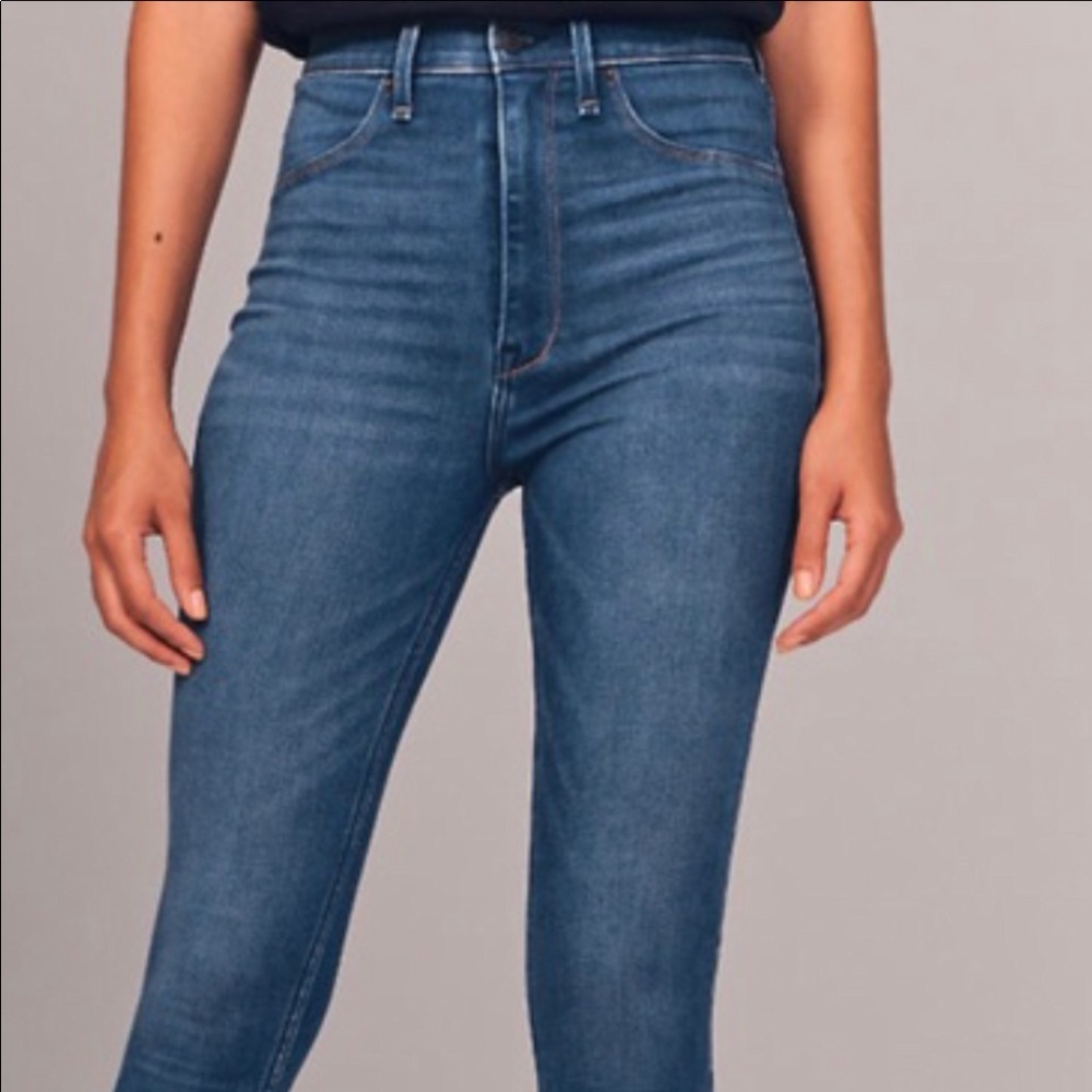 Abercrombie Ultra High Rise Jean Legging